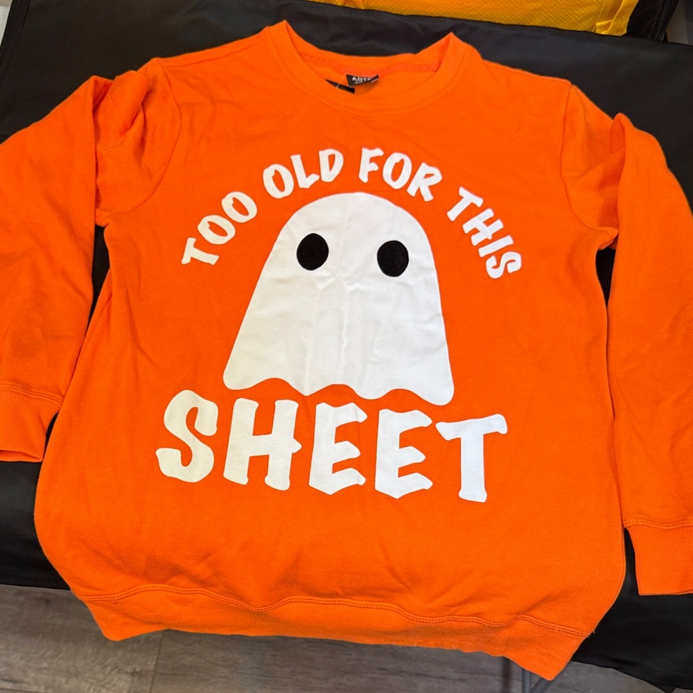 American Dream Team Network Orange women’s small Halloween Sweatshirt new